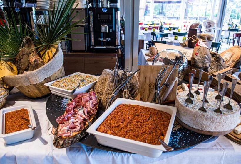 فندق Golfo Del Sole