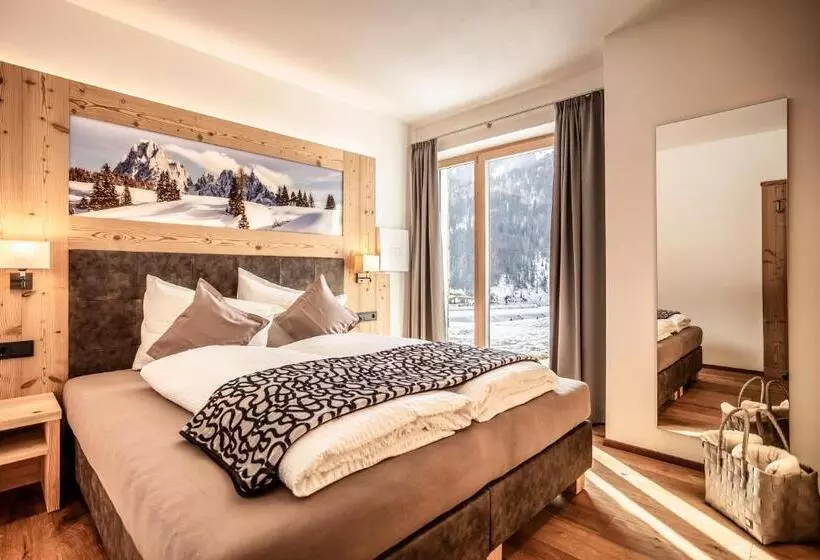 Luxury Chalet Plazola