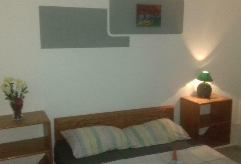 膳宿费 Casa Picadilly