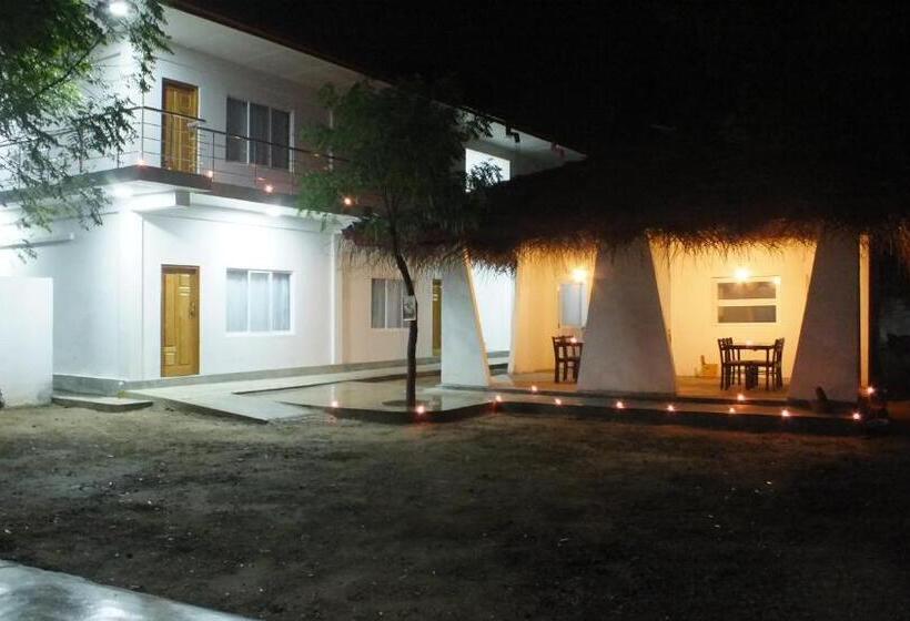 پانسیون D Villa Garden House