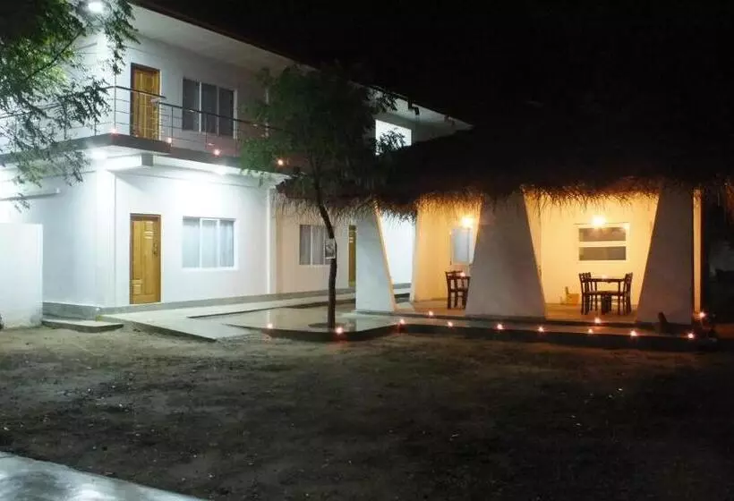 پانسیون D Villa Garden House