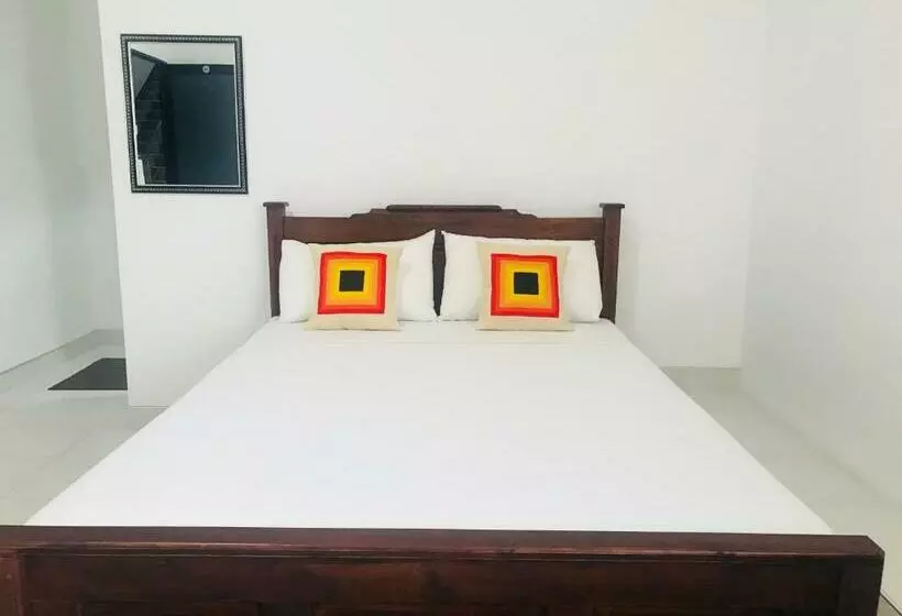 ペンション Lake City Resort Anuradhapura