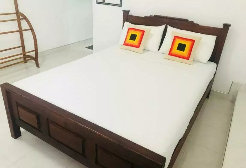 ペンション Lake City Resort Anuradhapura