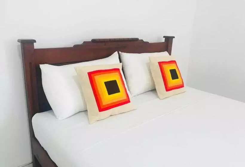 ペンション Lake City Resort Anuradhapura