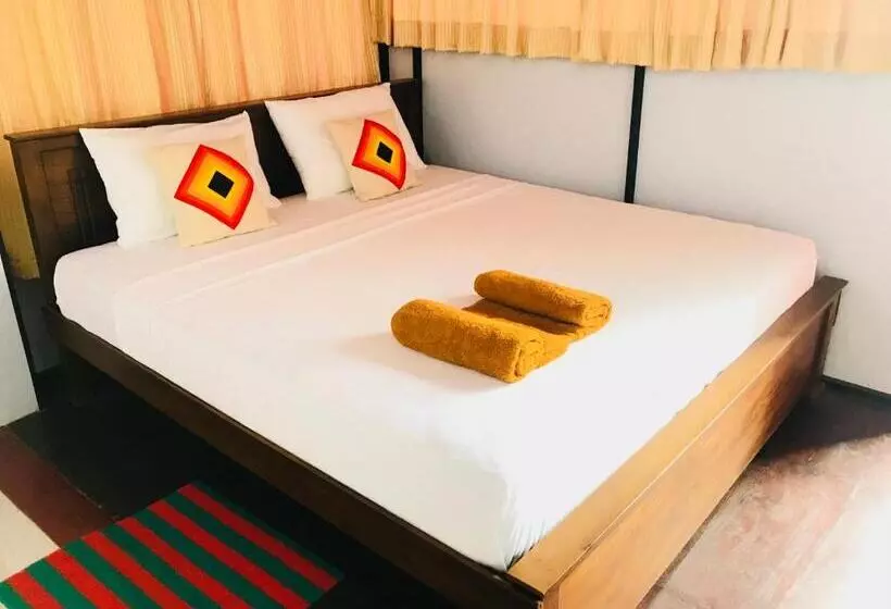 ペンション Lake City Resort Anuradhapura