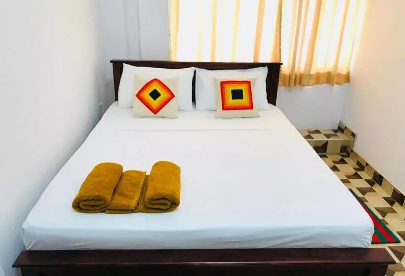 ペンション Lake City Resort Anuradhapura