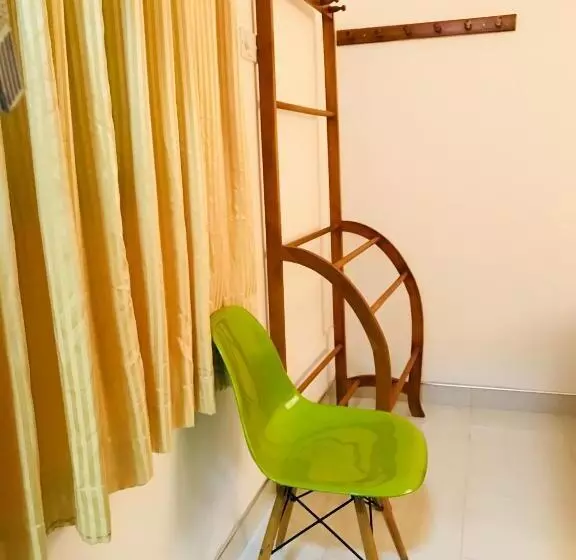 ペンション Lake City Resort Anuradhapura