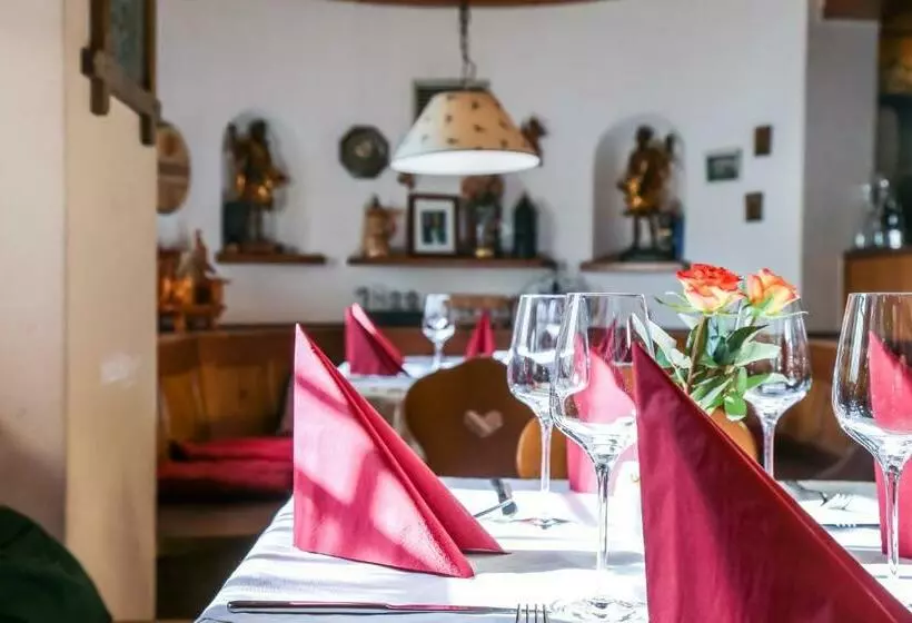 Retkeilymaja Gasthof Simmerlwirt