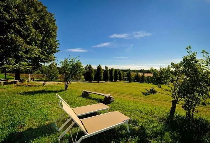 هتل Agriturismo Olistico Atman