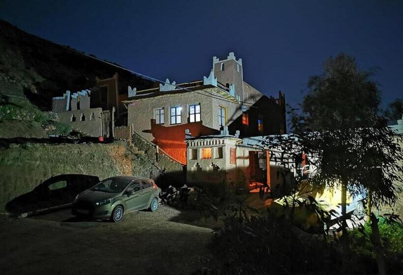 ペンション Dar Zara