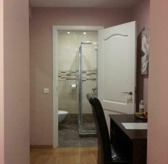 پانسیون Eu Guesthouse