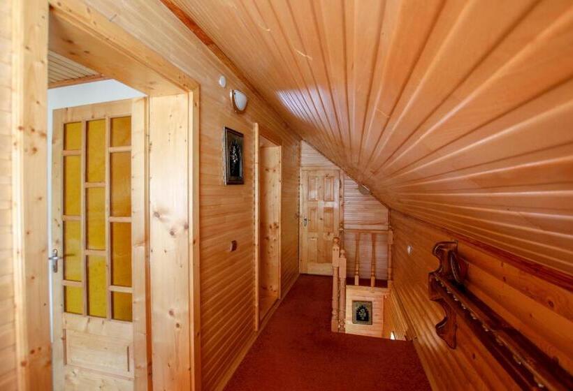 بنسيون Guest House Arnika