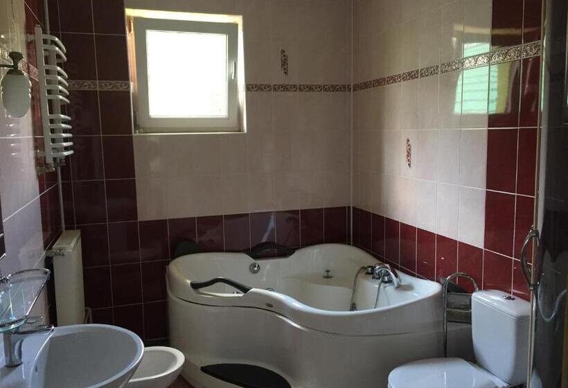 بنسيون Guest House Arnika