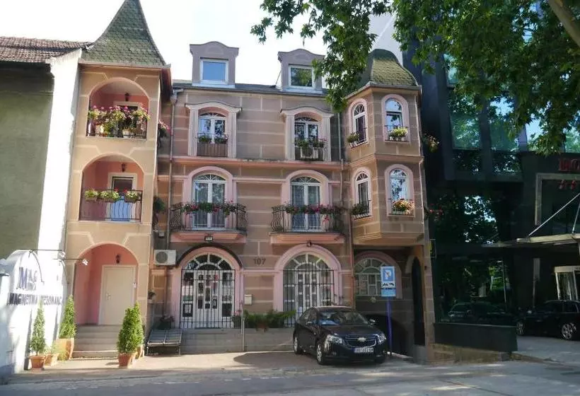 پانسیون Guest House Villa Lord