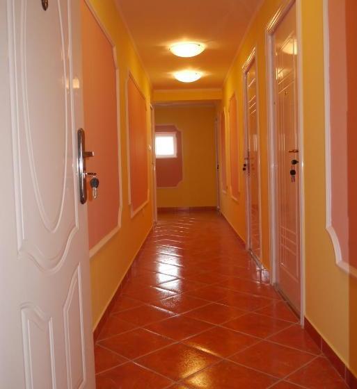 پانسیون Guest House Villa Lord