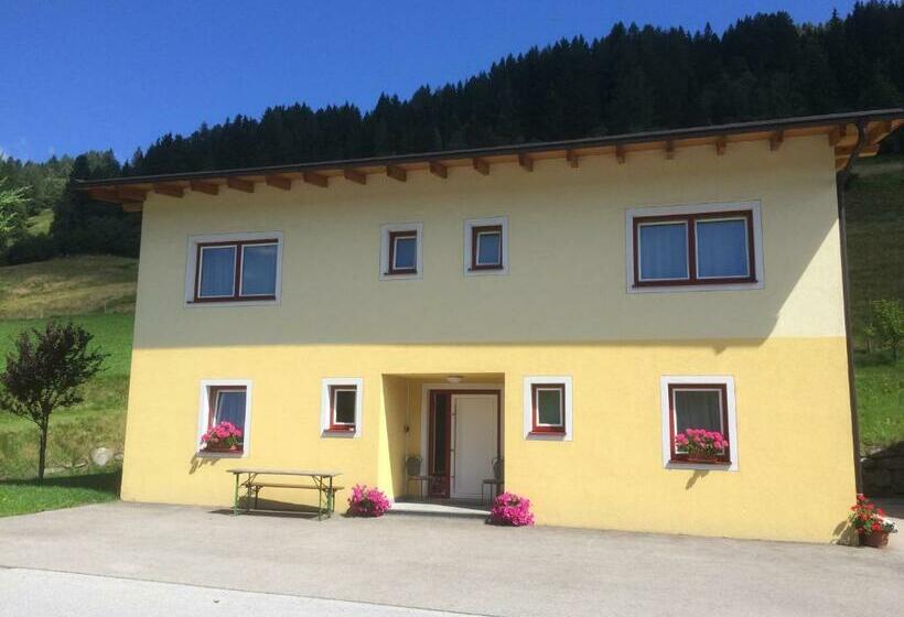 ペンション Haus Doppler