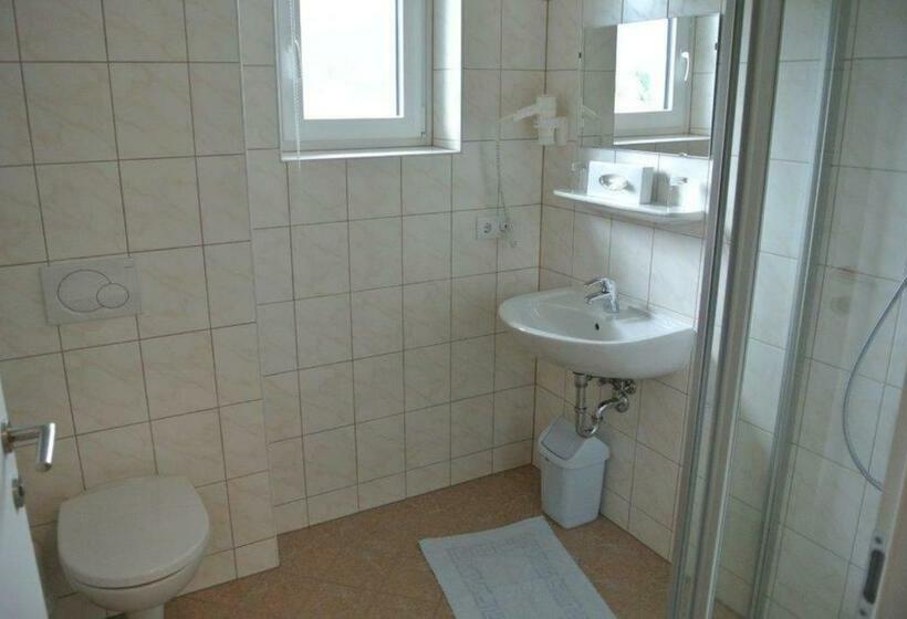 ペンション Haus Doppler