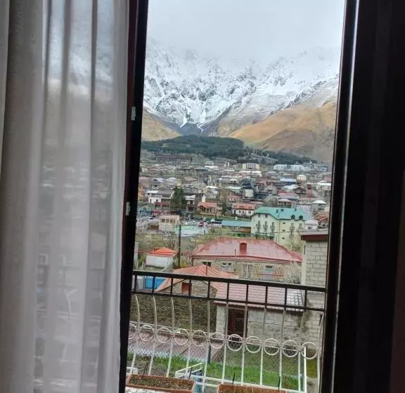 پانسیون Maia's Guest House Gergeti