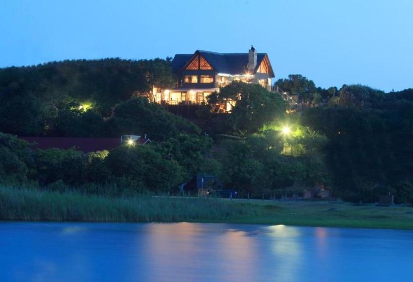 ペンション Pearl Moon Boutique Suites