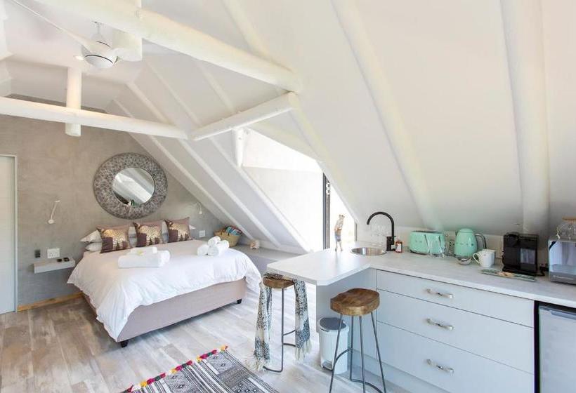 ペンション Pearl Moon Boutique Suites