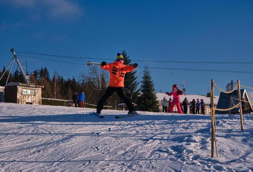 膳宿费 Penzion Vyhlídka Janovičky