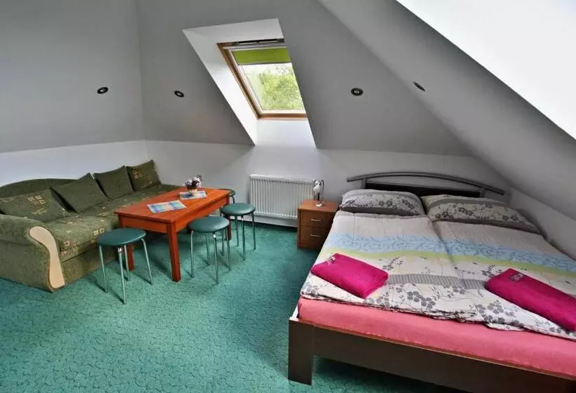 Majatalo Penzion Vyhlídka Janovičky