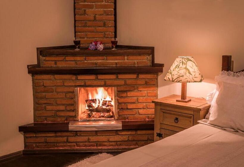 膳宿费 Pousada Chalé Amoreira