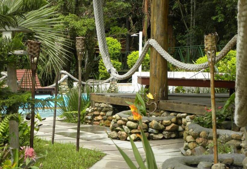 펜션 Pousada Nosso Bosque