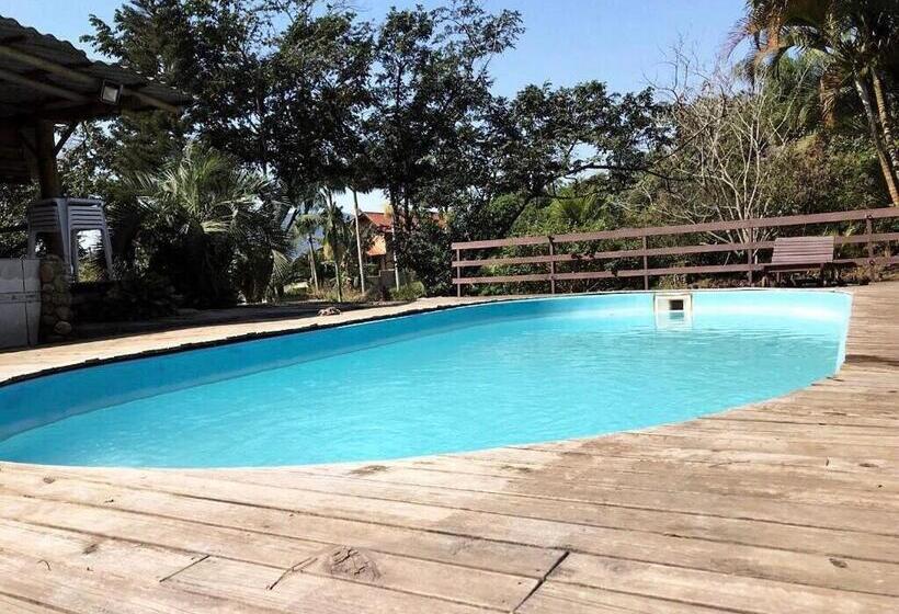 펜션 Pousada Nosso Bosque