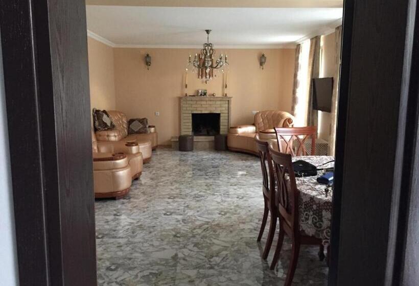 پانسیون Sister's Warm Guest House