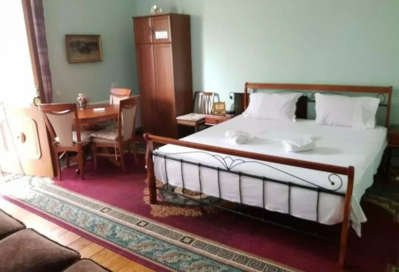 پانسیون Tamari Guest House