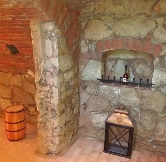 ペンション Tóth Vendégház és Apartmanház újfehértó