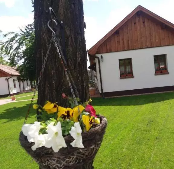 Majatalo Tóth Vendégház és Apartmanház újfehértó