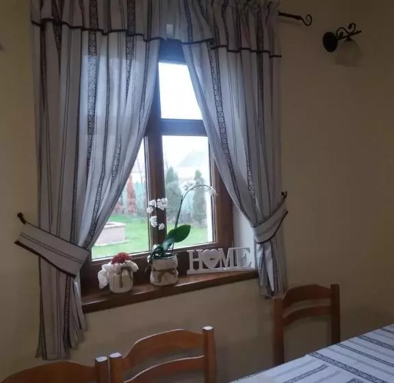 Majatalo Tóth Vendégház és Apartmanház újfehértó