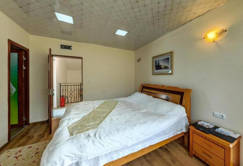 펜션 Villa Koko Hills