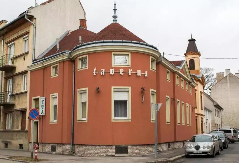 Taverna Panzió