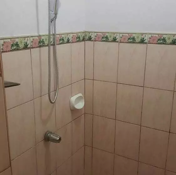 ユースホステル Center Parkway Pension House