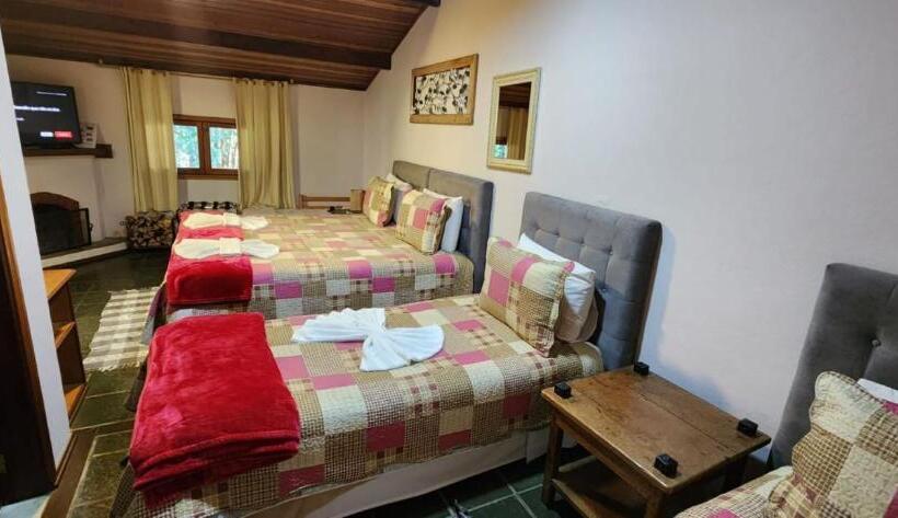 ユースホステル Hortensias Pousada Boutique   Piscina Aquecida 37 Graus E Fire Pit A Gas   Aceita Pet