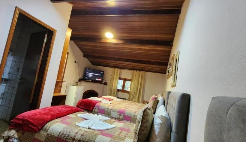 ユースホステル Hortensias Pousada Boutique   Piscina Aquecida 37 Graus E Fire Pit A Gas   Aceita Pet