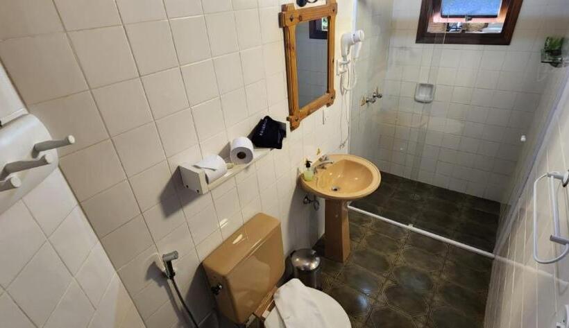 ユースホステル Hortensias Pousada Boutique   Piscina Aquecida 37 Graus E Fire Pit A Gas   Aceita Pet