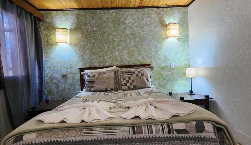 ユースホステル Hortensias Pousada Boutique   Piscina Aquecida 37 Graus E Fire Pit A Gas   Aceita Pet