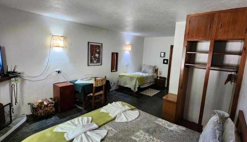 ユースホステル Hortensias Pousada Boutique   Piscina Aquecida 37 Graus E Fire Pit A Gas   Aceita Pet