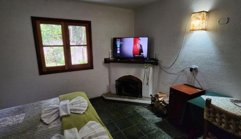 ユースホステル Hortensias Pousada Boutique   Piscina Aquecida 37 Graus E Fire Pit A Gas   Aceita Pet