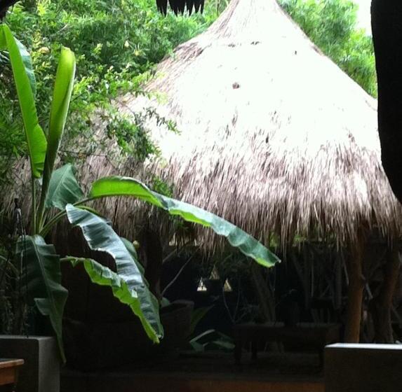 فندق Surf N Sun Arugam Bay