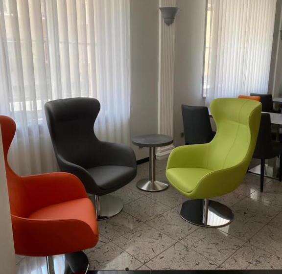 Kral   Residenz Erlangen