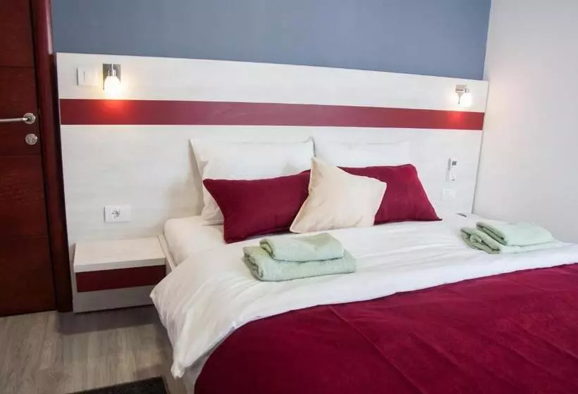 پانسیون Apartmani Banja Spa