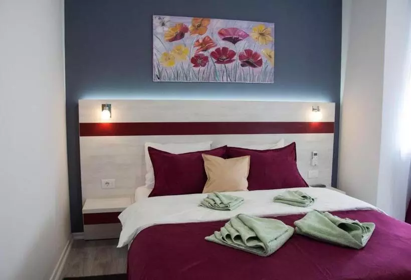 پانسیون Apartmani Banja Spa