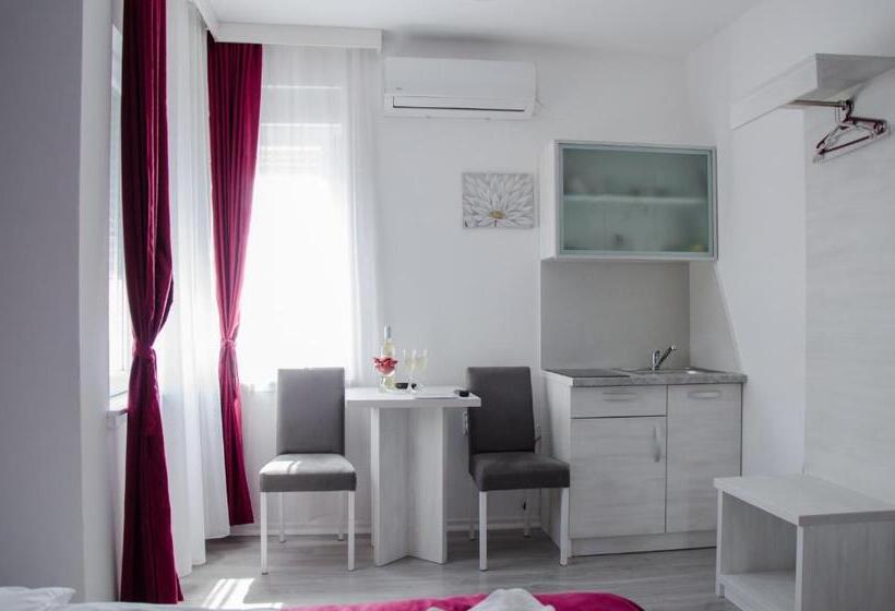 پانسیون Apartmani Banja Spa