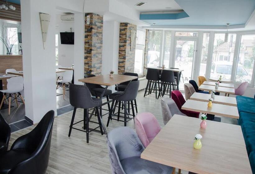 پانسیون Apartmani Banja Spa