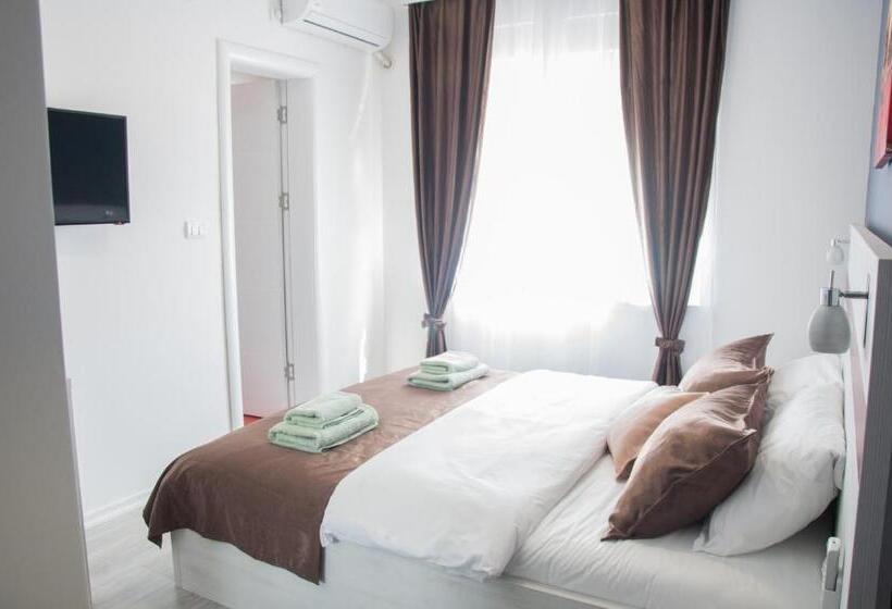 پانسیون Apartmani Banja Spa